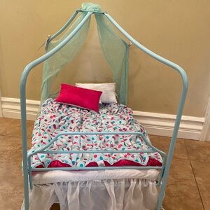 American Girl Doll Truly Me Canopy Bed